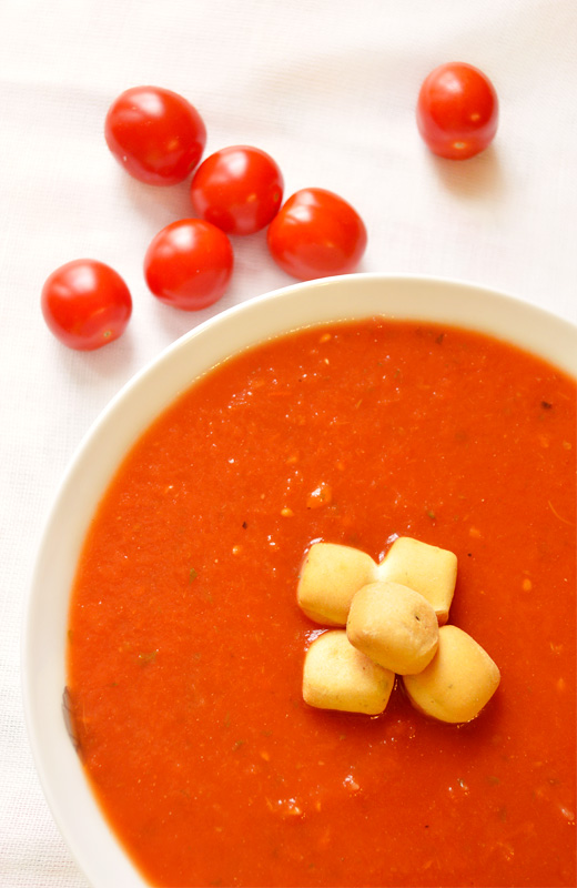 طرز تهیه سوپ گوجه فرنگی آسان